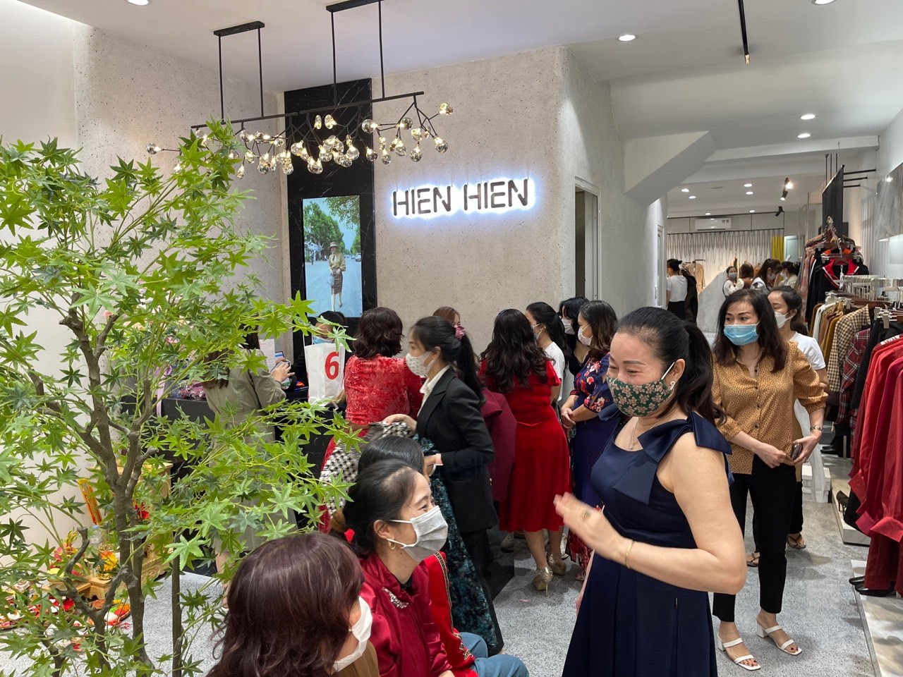 Bắt trend thời trang Black Pink cùng HIEN HIEN Store tại TP. Vinh - Ảnh 1 Bắt trend thời trang Black Pink cùng HIEN HIEN Store tại TP. Vinh - Ảnh 1
