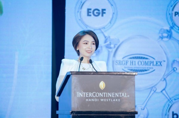 CEO Luyên Đỗ phát biểu tại buổi lễ. CEO Luyên Đỗ phát biểu tại buổi lễ.
