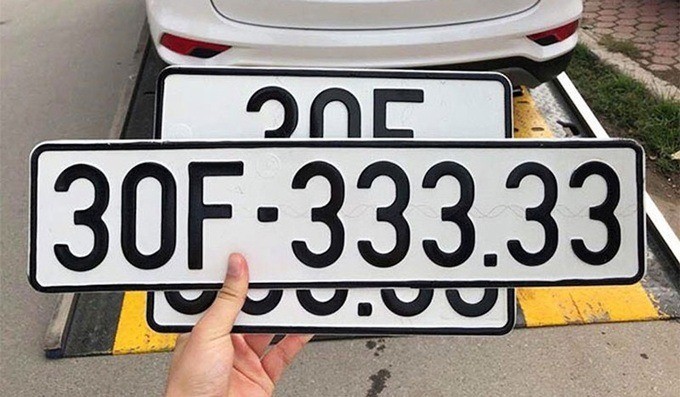 Đối với trường hợp chuyển quyền sở hữu xe không kèm theo biển số xe trúng đấu giá, chủ xe nộp hồ sơ và làm thủ tục thu hồi. Ảnh minh hoạ Đối với trường hợp chuyển quyền sở hữu xe không kèm theo biển số xe trúng đấu giá, chủ xe nộp hồ sơ và làm thủ tục thu hồi. Ảnh minh hoạ