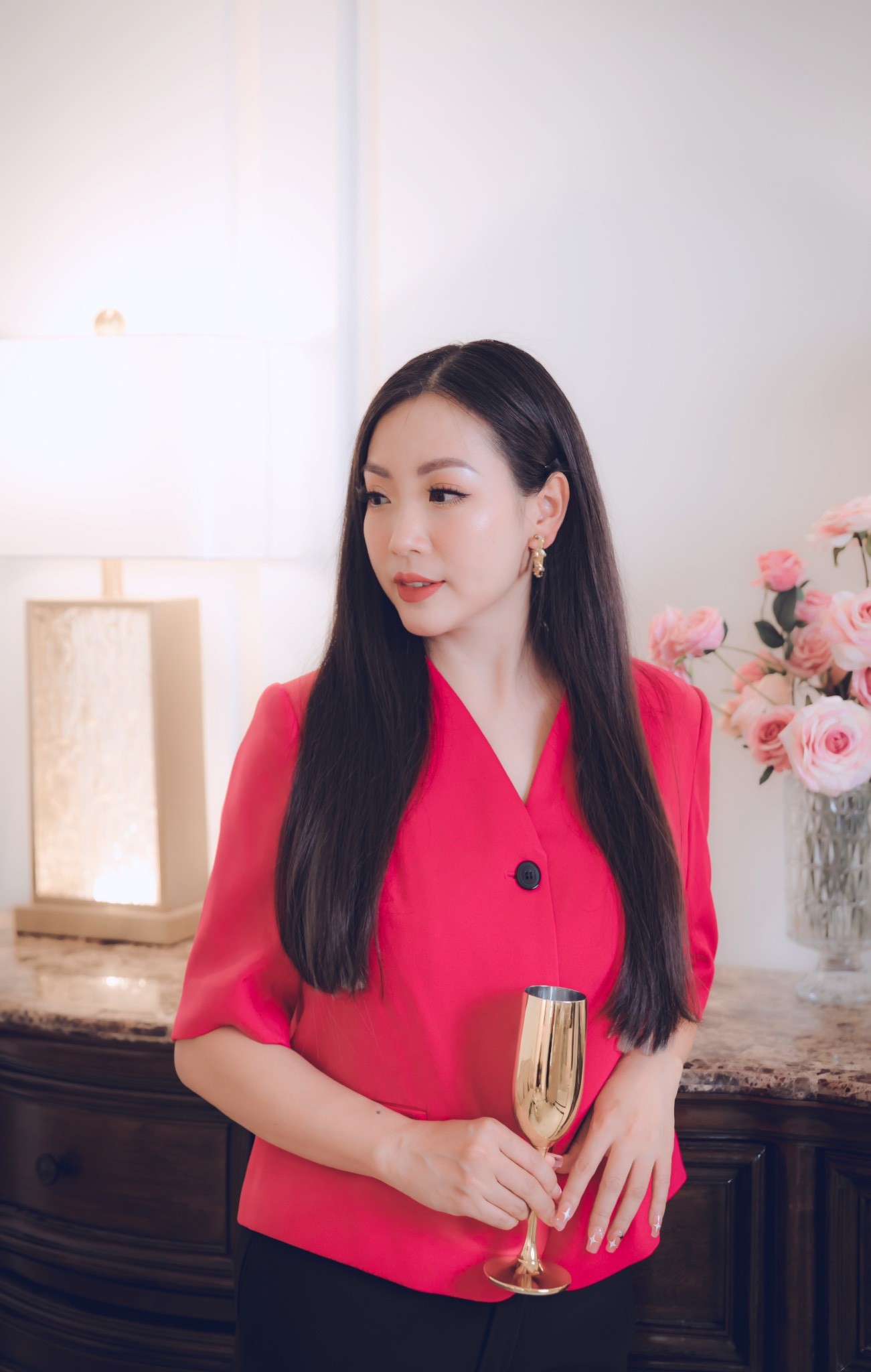 Hạnh Dung gợi ý phối đồ công sở đơn giản mà sang - Ảnh 6 Hạnh Dung gợi ý phối đồ công sở đơn giản mà sang - Ảnh 6