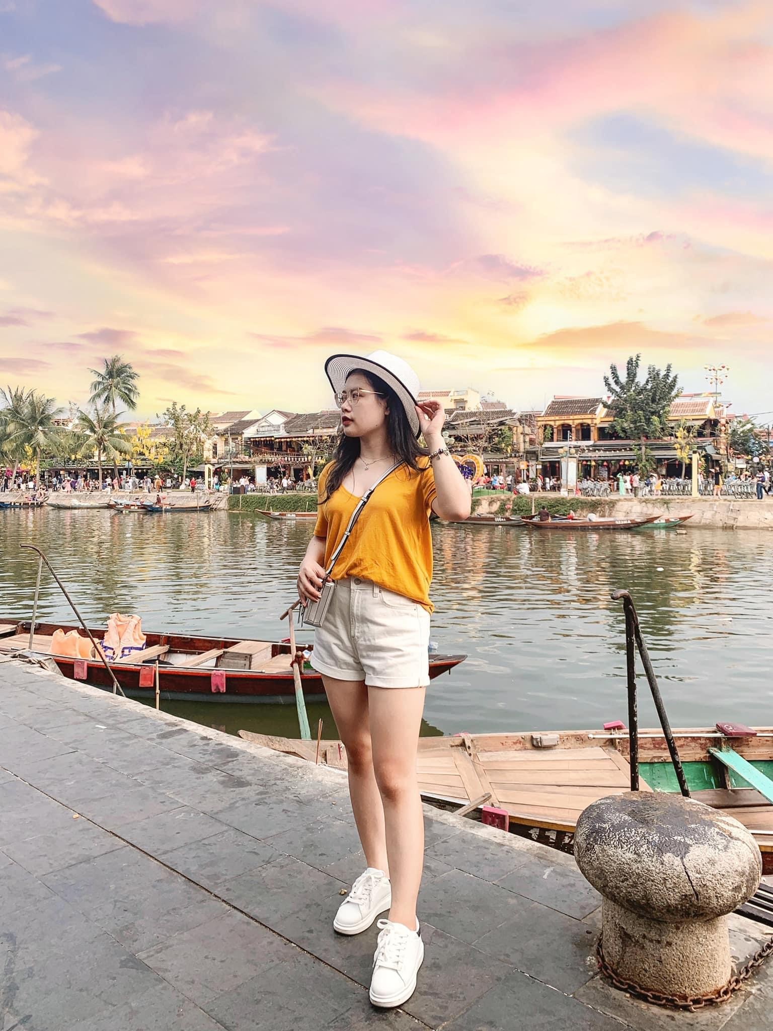 TikToker Hiền Hinhy không chỉ là một tiktoker chia sẻ cách chăm sóc da, mà cô còn là người truyền tải thông điệp tích cực về sự tự tin và yêu thương bản thân