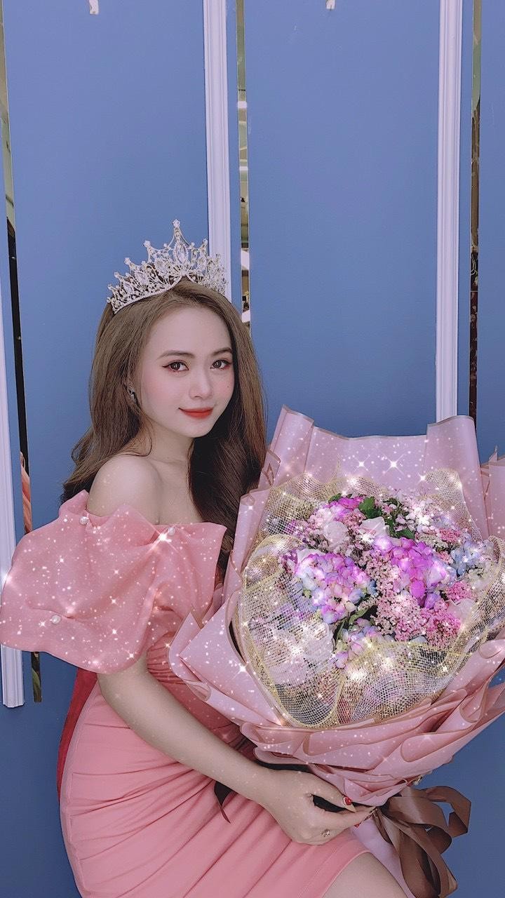 Shop lắng nghe và thấu cảm để biết rõ vấn đề của từng đối tượng khách hàng nhằm phục vụ tốt hơn Shop lắng nghe và thấu cảm để biết rõ vấn đề của từng đối tượng khách hàng nhằm phục vụ tốt hơn
