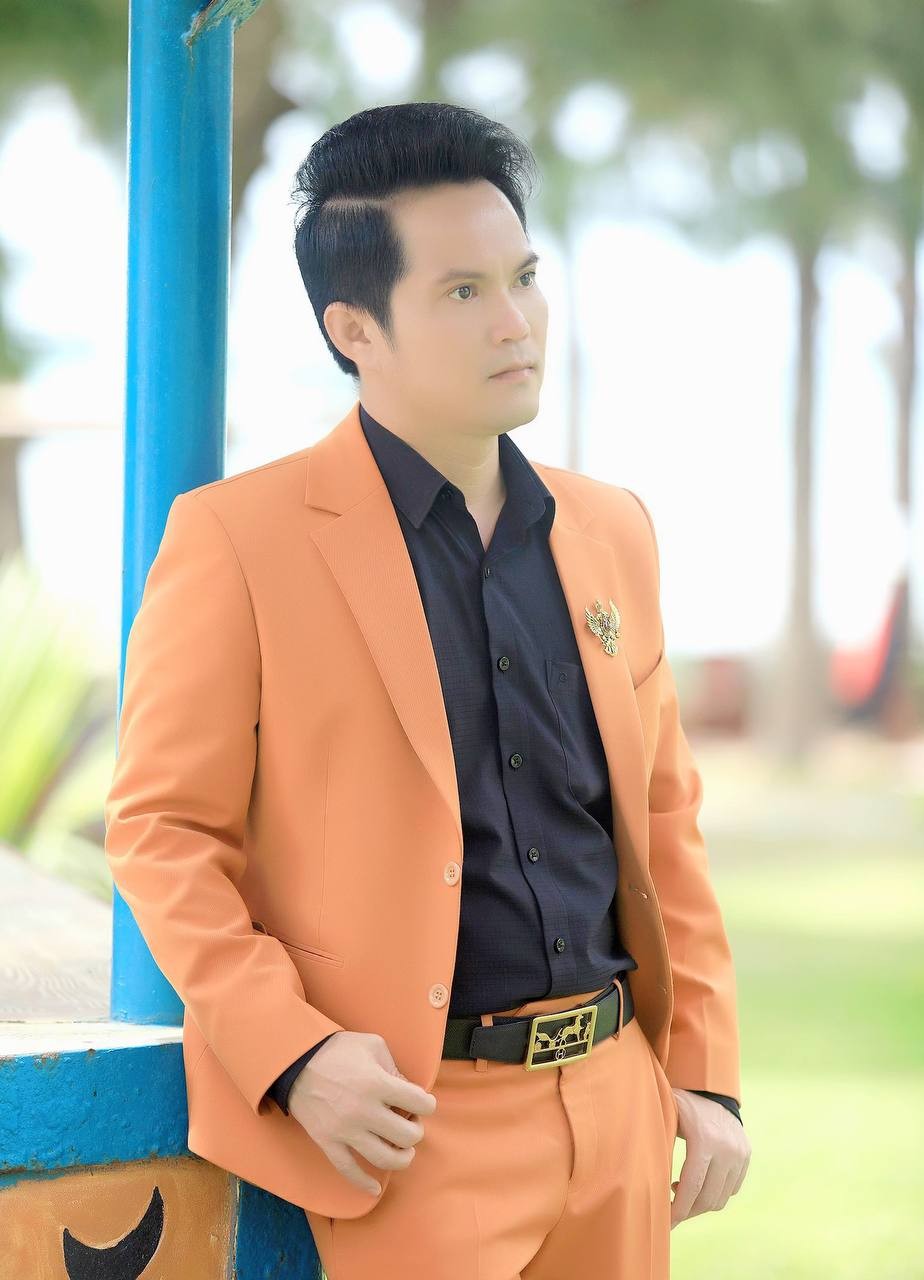 Ca nhạc sĩ Lương Minh Đạt cán mốc 1 triệu lượt xem cho MV Thương Em Gái Miền Tây  - Ảnh 2