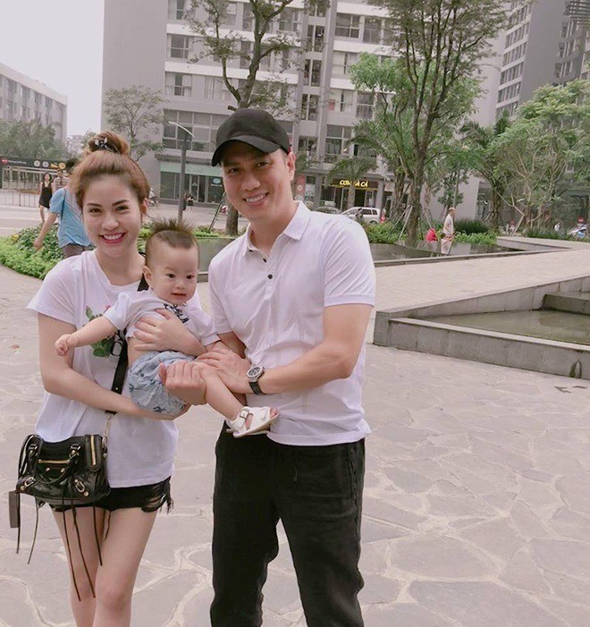 Vợ cũ Việt Anh tiếp tục đáp trả cực gắt, hé lộ hợp đồng ly hôn 200 triệu và lý do chia tay - Ảnh 1 Vợ cũ Việt Anh tiếp tục đáp trả cực gắt, hé lộ hợp đồng ly hôn 200 triệu và lý do chia tay - Ảnh 1