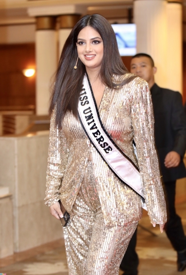 Hoa hậu Harnaaz Sandhu bị hỏi 'so sánh' với Thuỳ Tiên, BTC Miss Universe Vietnam bảo vệ thế nào?