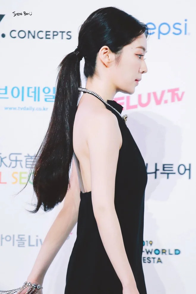 Gọi tên nữ idol đình đám Hàn Quốc có đôi lưng trần nhìn là mê mẩn 