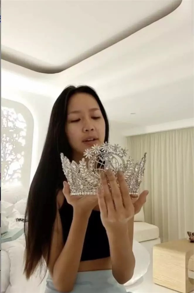 Cận cảnh gương mặt mộc của tân Hoa hậu Liên lục địa Bảo Ngọc 