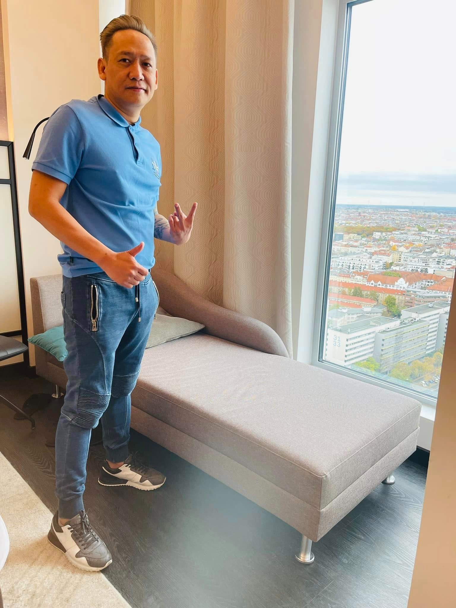 Duy Mạnh được đánh giá là nam ca sĩ thẳng tính, có nhiều phát ngôn gây xôn xao (Ảnh: FBNV)