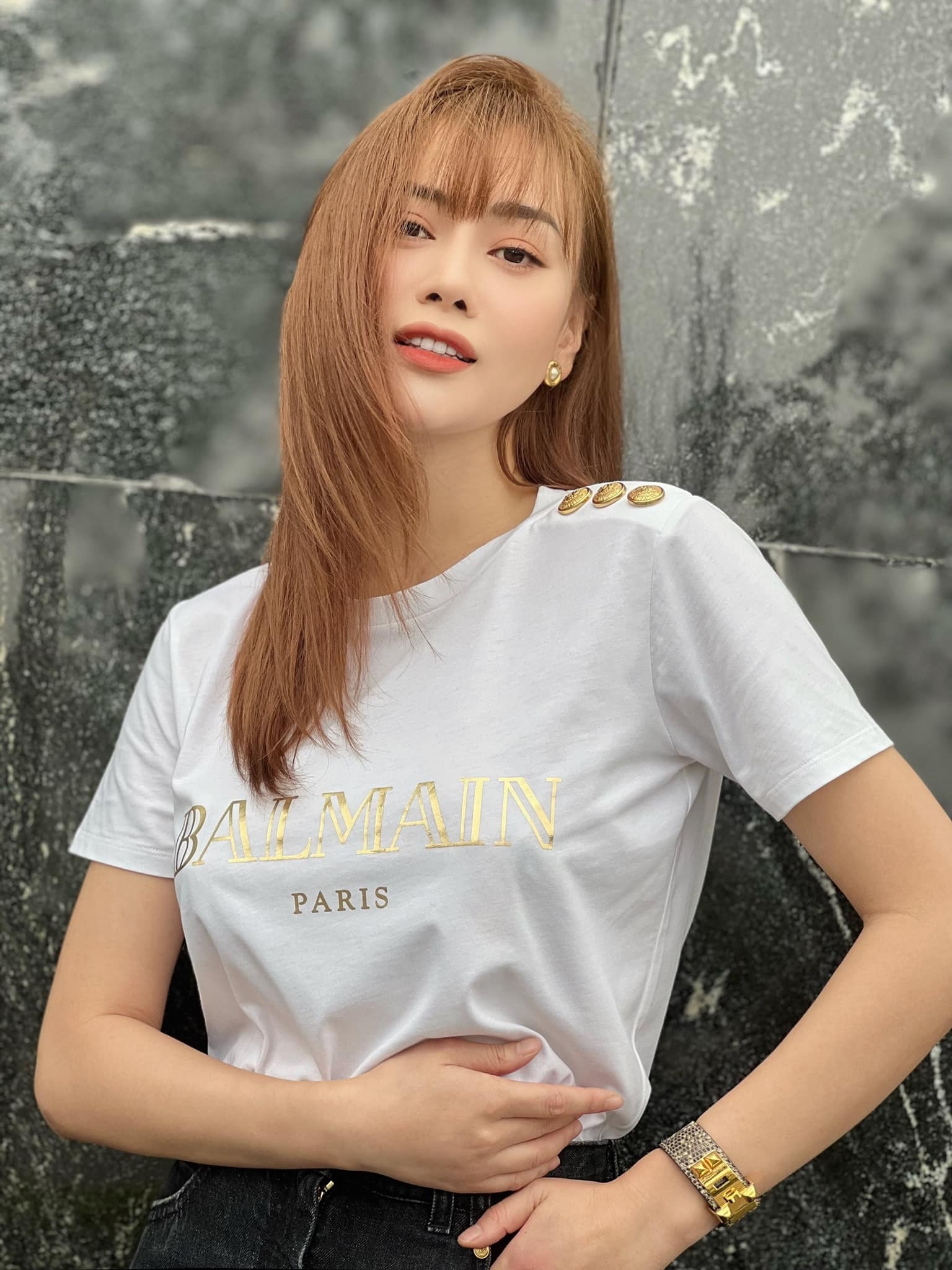 Phương Oanh mở lại tài khoản Facebook sau 2 tuần 'khóa chặt' (Ảnh: FBNV)