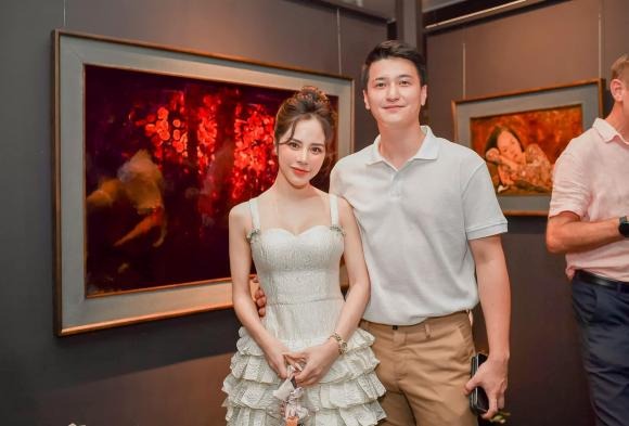 Huỳnh Anh chụp ảnh chung với Huỳnh Anh (Ảnh: FBNV) Huỳnh Anh chụp ảnh chung với Huỳnh Anh (Ảnh: FBNV)