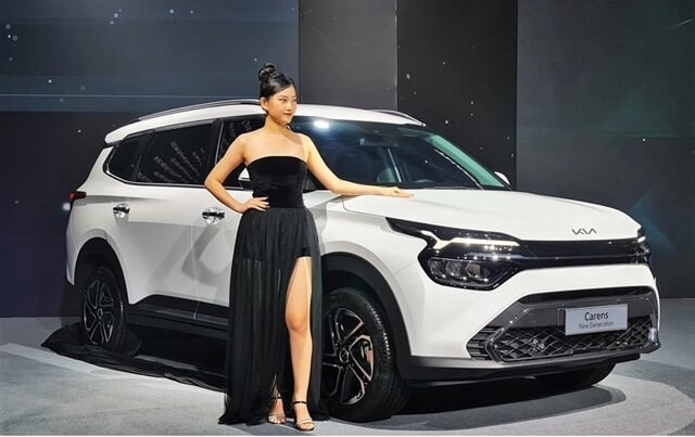 Kia Carens 2023 giá cao, Mitsubishi Xpander - Toyota Veloz Cross không lo bị chiếm thị phần - Ảnh 2 Kia Carens 2023 giá cao, Mitsubishi Xpander - Toyota Veloz Cross không lo bị chiếm thị phần - Ảnh 2