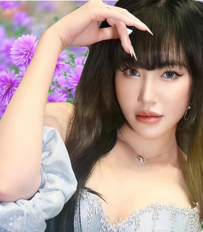 Elly Trần vốn là mỹ nhân tài sắc song lại khá truân chuyên trong chuyện hôn nhân (Ảnh: FBNV)