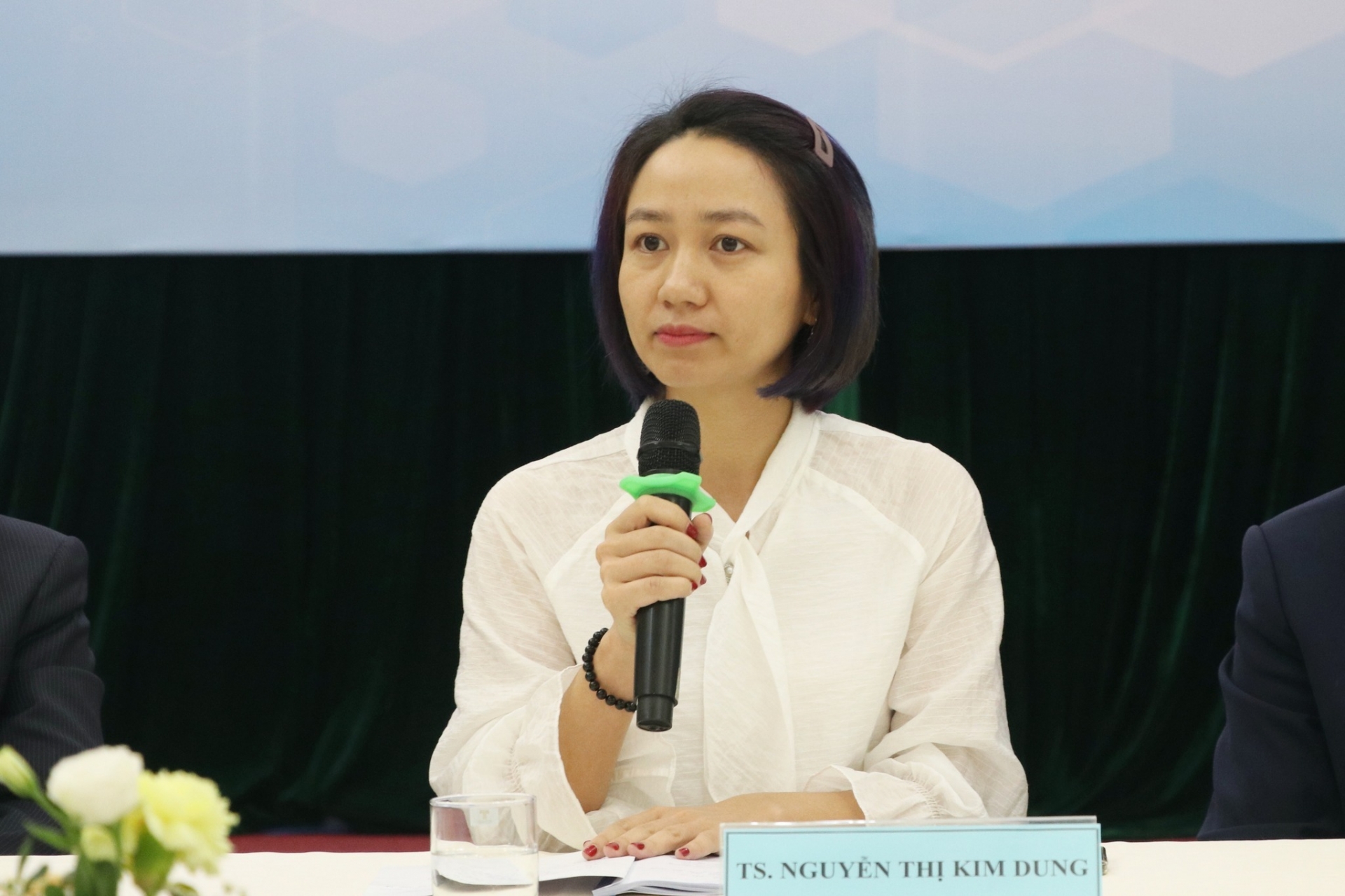 TS. Nguyễn Thị Kim Dung, Giảng viên Trường Đại học Kinh tế Quốc dân