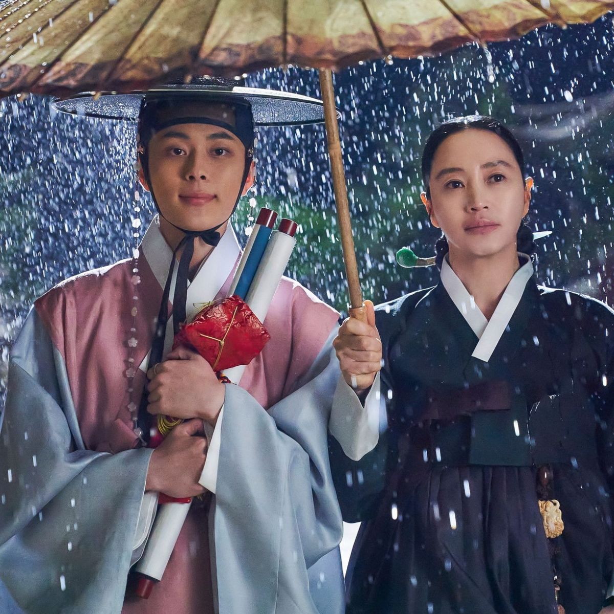 4 Hoàng hậu đình đám trong phim - Ảnh 1