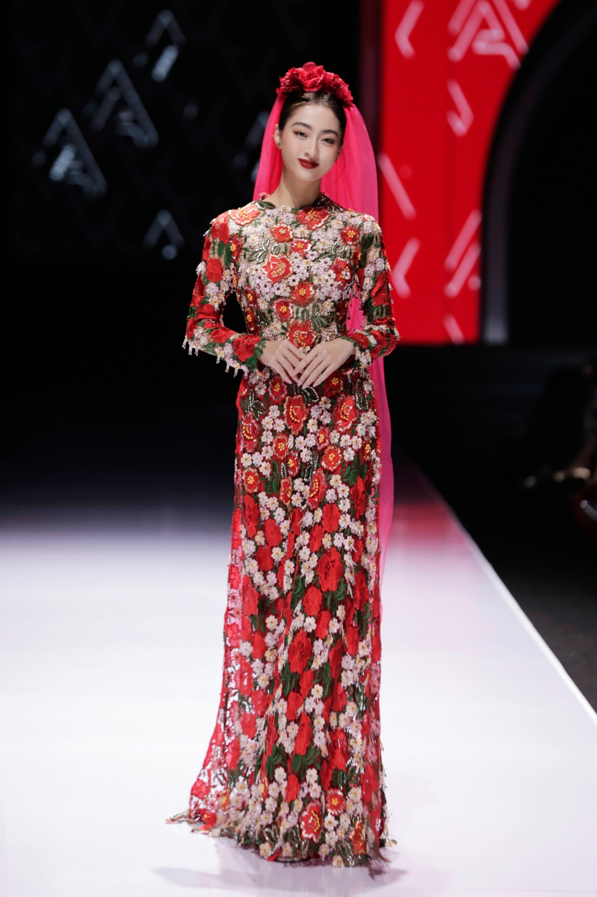 Đỗ Thị Hà - Lương Thùy Linh (Ảnh: NSX) Đỗ Thị Hà - Lương Thùy Linh (Ảnh: NSX)