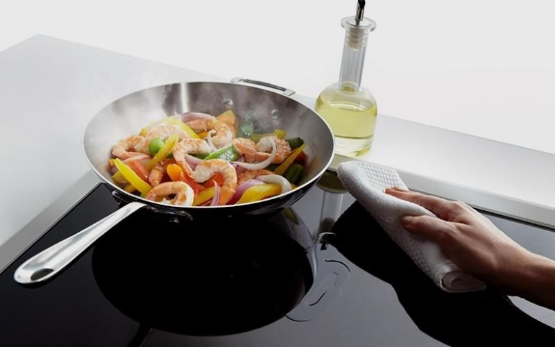 Giải mã câu hỏi bếp từ có sử dụng được nồi Inox và 7 lưu ý vàng phải nhớ - Ảnh 2 Giải mã câu hỏi bếp từ có sử dụng được nồi Inox và 7 lưu ý vàng phải nhớ - Ảnh 2