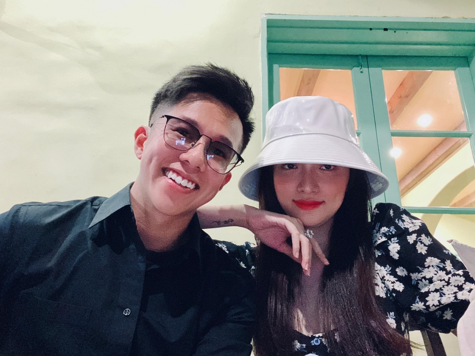 Việc xác nhận 'đường ai nấy đi' khiến nhiều người không khỏi tiếc nuối cho 1 cặp đôi (Ảnh: FBNV) Việc xác nhận 'đường ai nấy đi' khiến nhiều người không khỏi tiếc nuối cho 1 cặp đôi (Ảnh: FBNV)
