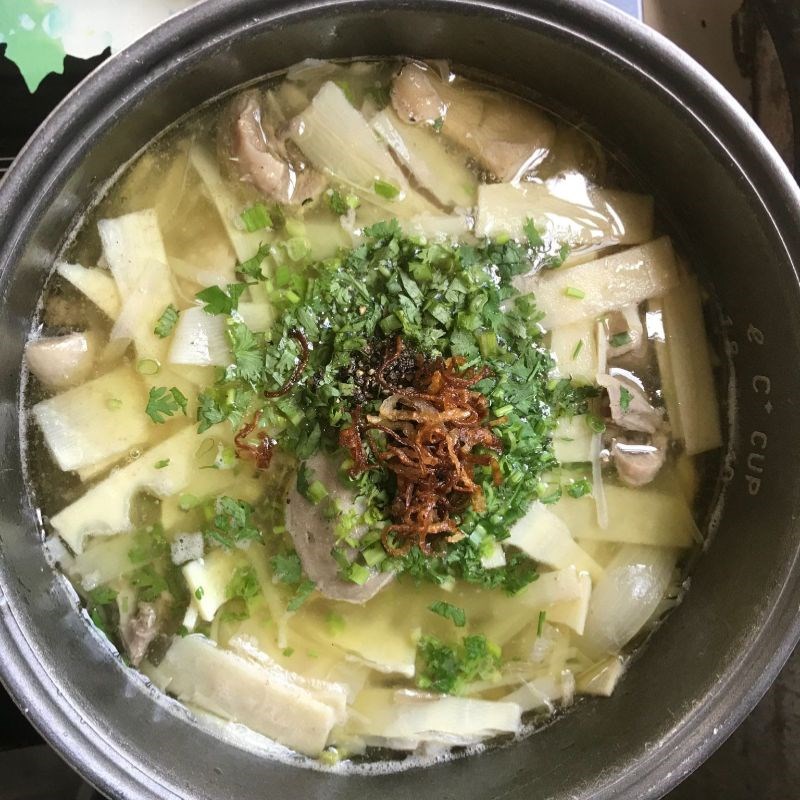 Cách làm vịt nấu măng tươi ăn với bún ngon cực hấp dẫn - Ảnh 4 Cách làm vịt nấu măng tươi ăn với bún ngon cực hấp dẫn - Ảnh 4