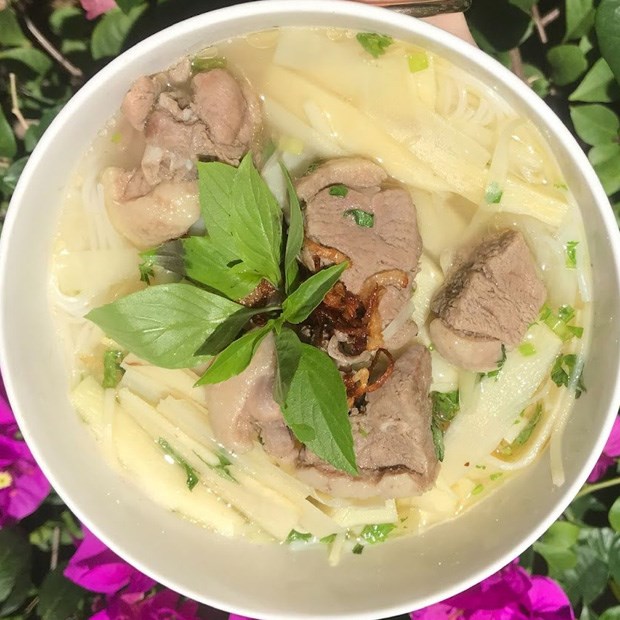 Cách làm vịt nấu măng tươi ăn với bún ngon cực hấp dẫn - Ảnh 5 Cách làm vịt nấu măng tươi ăn với bún ngon cực hấp dẫn - Ảnh 5