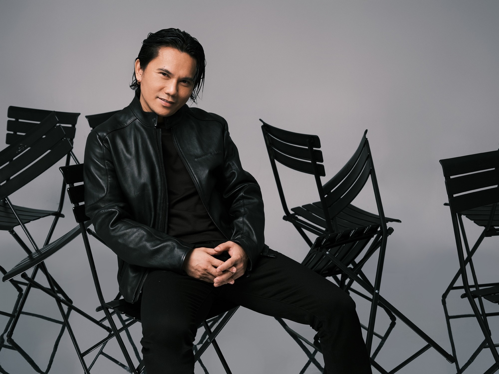 Tú Dưa 'lột xác' với ngoại hình hoàn toàn khác.