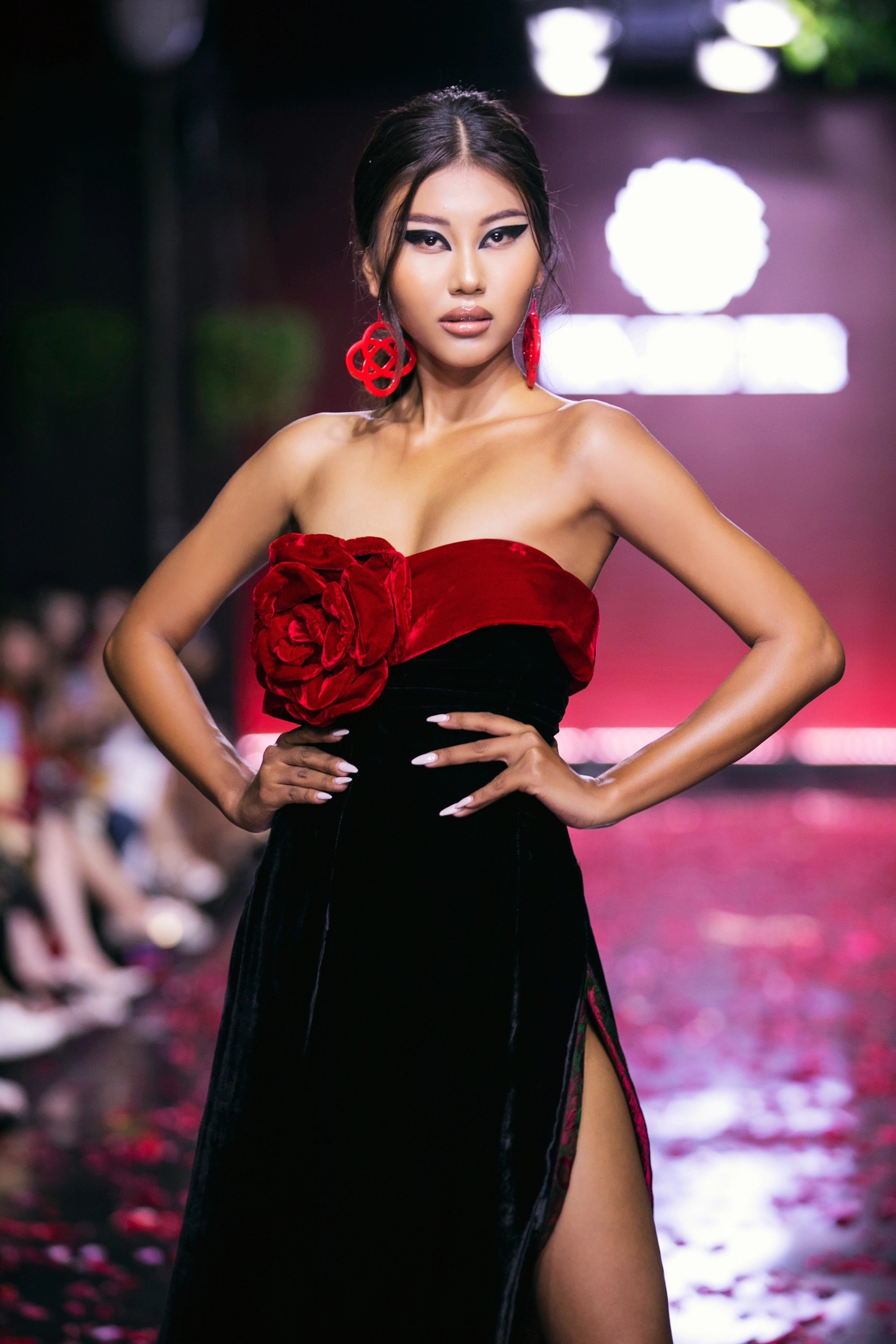 Thạch Thu Thảo giữ vị trí First face trên sàn runway sau khi trở về từ Hoa hậu Trái đất 2022 (Ảnh: BTC) Thạch Thu Thảo giữ vị trí First face trên sàn runway sau khi trở về từ Hoa hậu Trái đất 2022 (Ảnh: BTC)