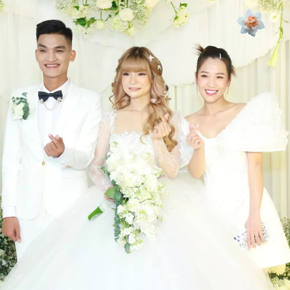 Puka rất thích diện những bộ váy ngắn khi đi dự đám cưới (Ảnh: FBNV)