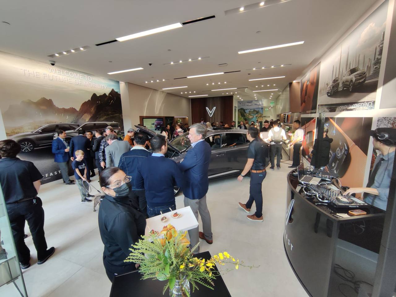 VinFast mở mới 4 cửa hàng tại California - Ảnh 2