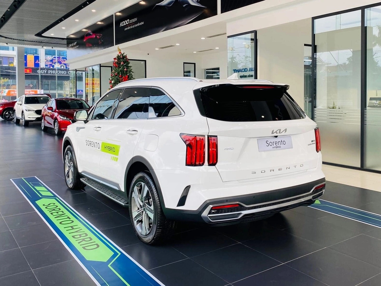 Kia Sorento hybrid về đại lý, giá bán thấp nhất 1,599 tỷ đồng.
