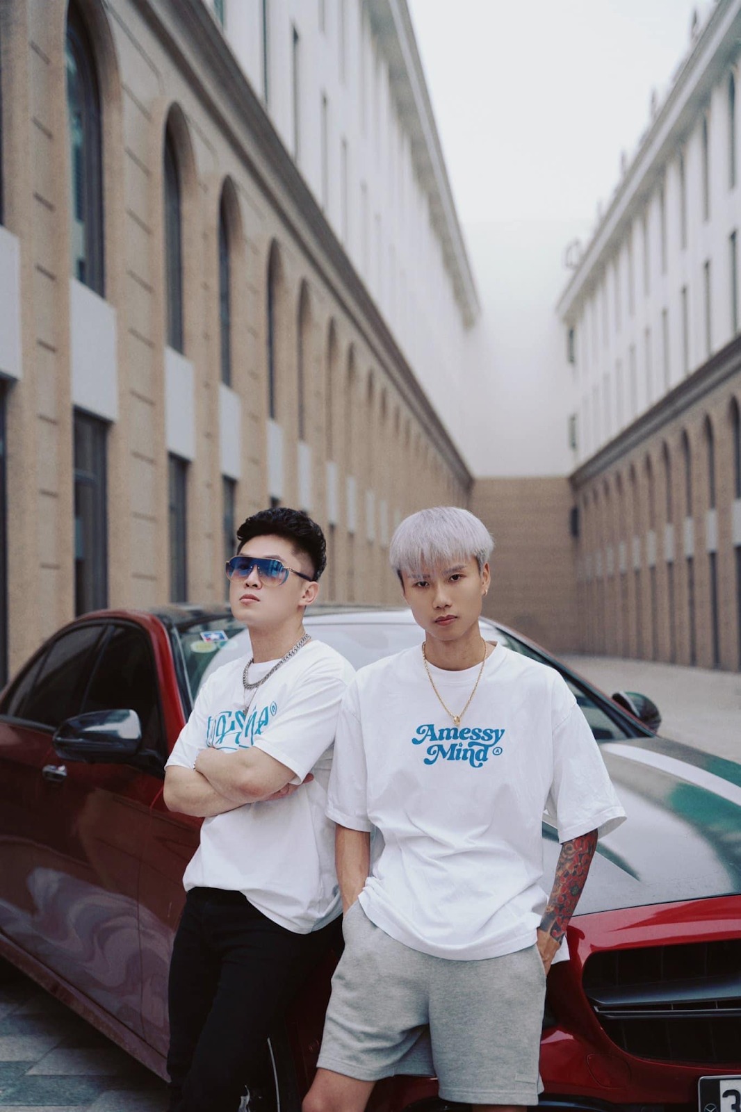 Du Thiên có mối quan hệ thân thiết với Đạt Villa (Ảnh: FBNV)