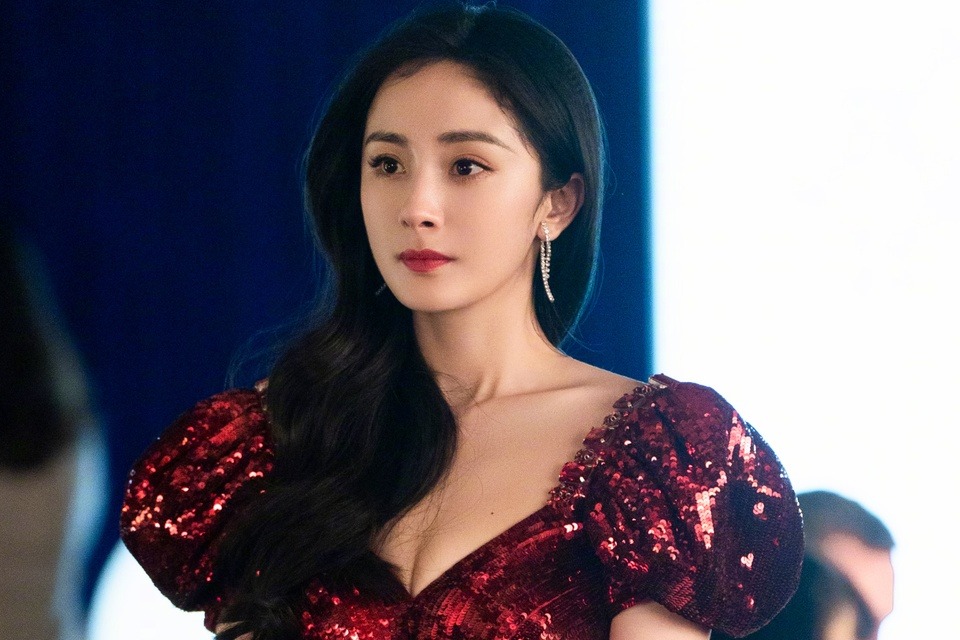 Dương Mịch tái xuất trong dự án phim 'Định luật 80/20 của tình yêu' nhưng không được đánh giá cao (Ảnh: FBNV)