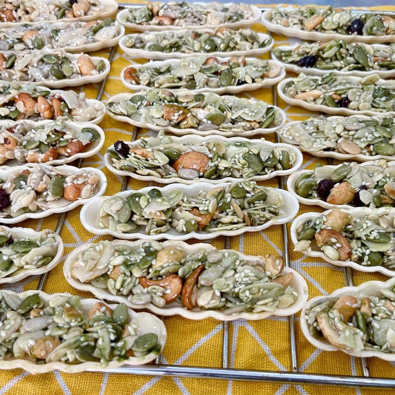 Cách làm bánh thuyền hạt bằng nồi chiên không dầu đơn giản, dễ làm - Ảnh 5 Cách làm bánh thuyền hạt bằng nồi chiên không dầu đơn giản, dễ làm - Ảnh 5