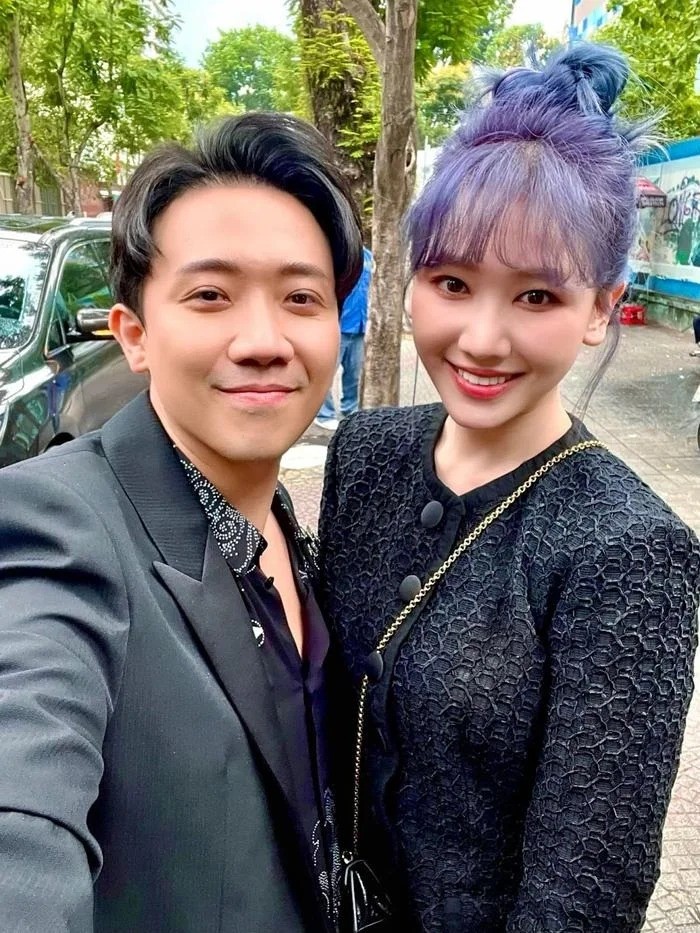 Vợ chồng của Trấn Thành - Hari Won luôn nhận được sự quan tâm lớn từ phía cư dân mạng (Ảnh: FBNV) Vợ chồng của Trấn Thành - Hari Won luôn nhận được sự quan tâm lớn từ phía cư dân mạng (Ảnh: FBNV)