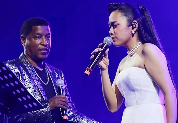 Ngọc Mai và ngôi sao quốc tế Babyface trong 1 chương trình cách đây không lâu (Ảnh: Internet) Ngọc Mai và ngôi sao quốc tế Babyface trong 1 chương trình cách đây không lâu (Ảnh: Internet)