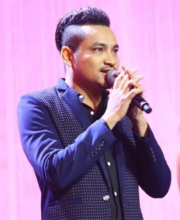 Ca sĩ Thanh Sớt được biết đến là học trò của Đàm Vĩnh Hưng (Ảnh: FBNV)