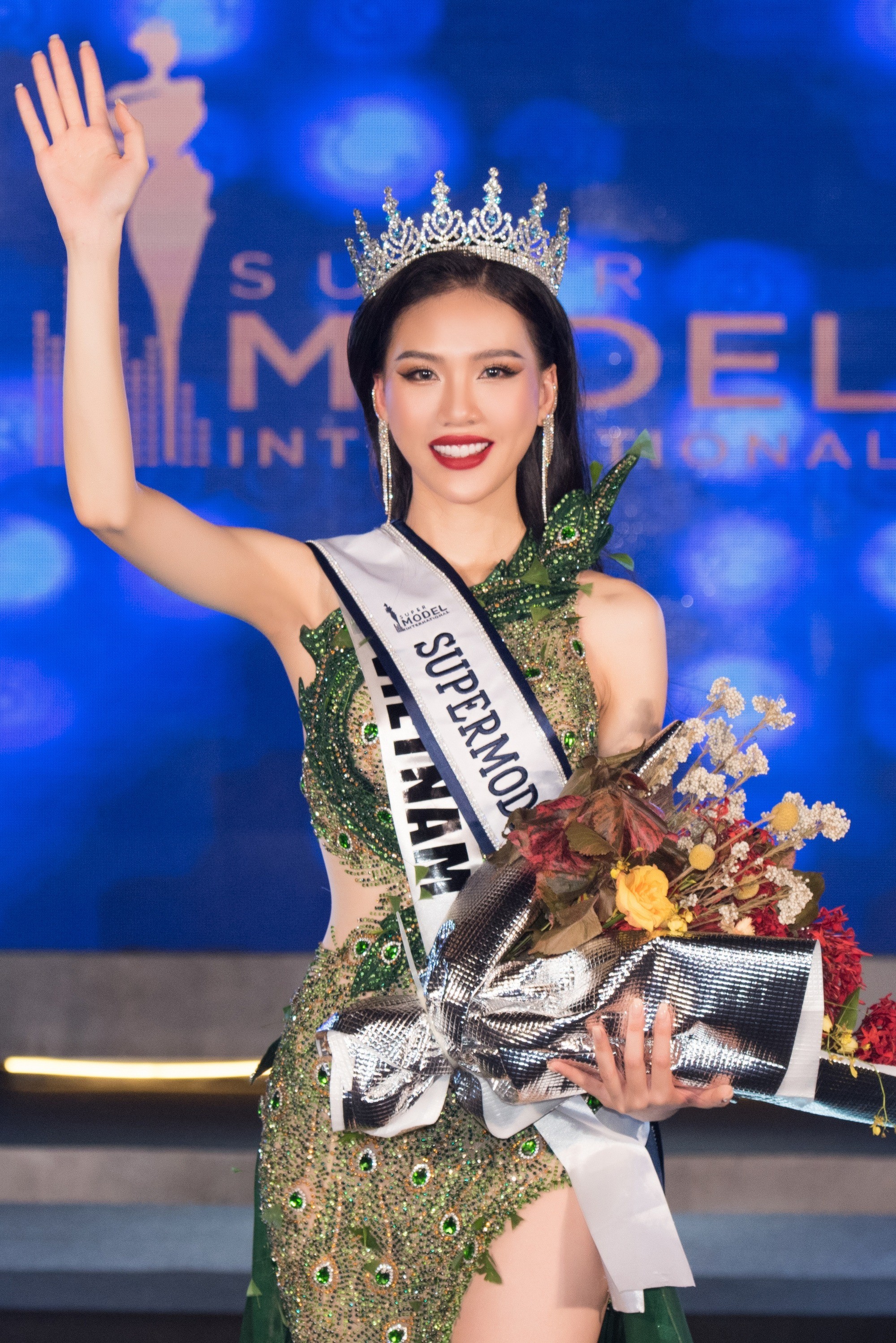 Bùi Quỳnh Hoa lên tiếng trước việc dự thi Miss Universe 2023 thay cho Thảo Nhi Lê 3 Bùi Quỳnh Hoa lên tiếng trước việc dự thi Miss Universe 2023 thay cho Thảo Nhi Lê 3