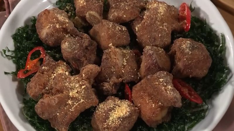 Cách làm món sườn chiên lá lốt ngon, dễ làm - Ảnh 2