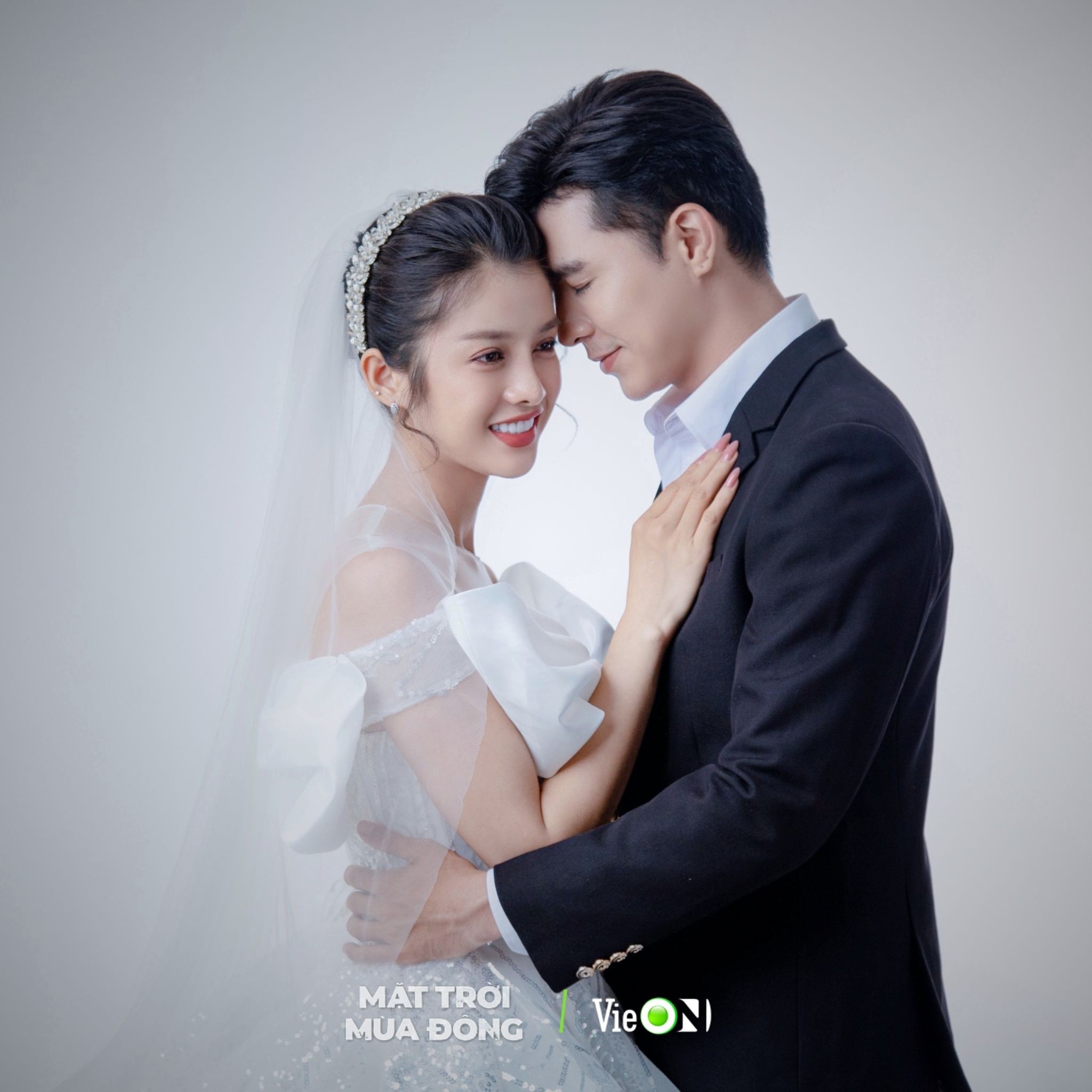 Bộ ảnh cưới của Trình Mỹ Duyên trong phim 'Mặt trời mùa đông' - Ảnh 1