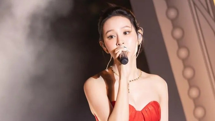 Hiền Hồ bị hủy show vào phút chót khi đối diện trước những lùm xùm (Ảnh: FBNV) Hiền Hồ bị hủy show vào phút chót khi đối diện trước những lùm xùm (Ảnh: FBNV)