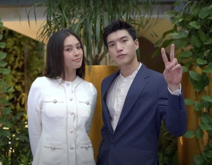 Tiểu Vy - HIEUTHUHAI được CDM đẩy thuyền (Ảnh: FBNV) Tiểu Vy - HIEUTHUHAI được CDM đẩy thuyền (Ảnh: FBNV)