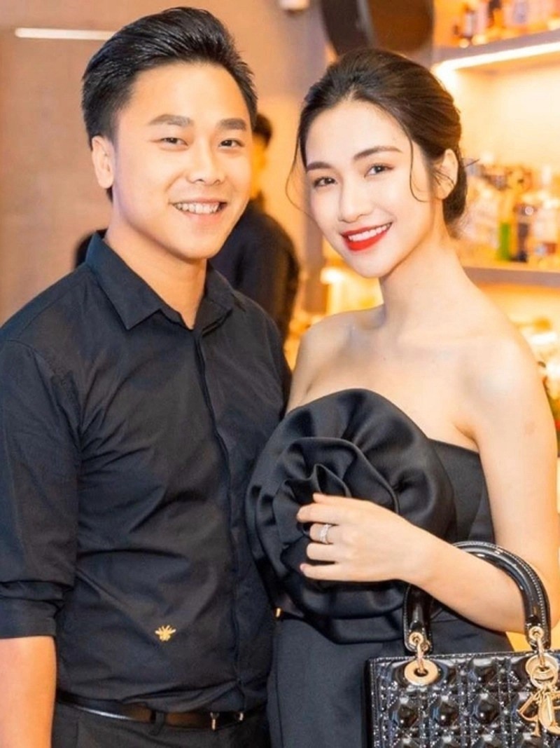 Hòa Minzy và thiếu gia Minh Hải từng có quãng thời gian khó khăn (Ảnh: FBNV) Hòa Minzy và thiếu gia Minh Hải từng có quãng thời gian khó khăn (Ảnh: FBNV)