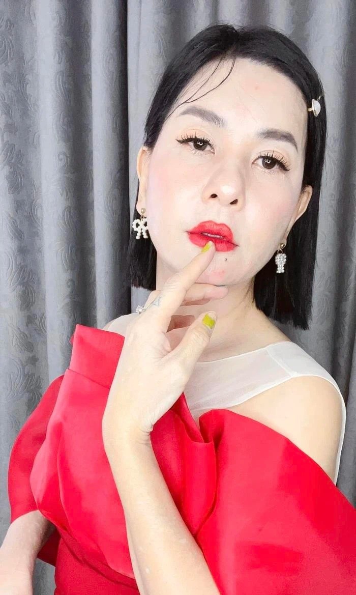 Diễn viên Cát Phượng được nhận xét ngày càng trẻ đẹp (Ảnh: FBNV)