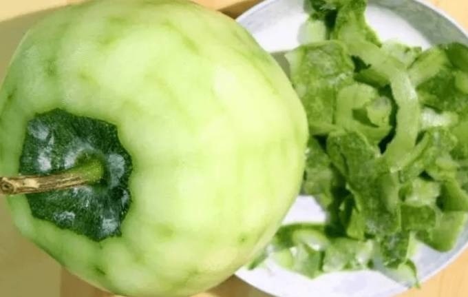 Tưởng chừng vô dụng: Ăn vỏ bí đao, cà tím và dưa chuột có lợi ích không tưởng - Ảnh 2 Tưởng chừng vô dụng: Ăn vỏ bí đao, cà tím và dưa chuột có lợi ích không tưởng - Ảnh 2