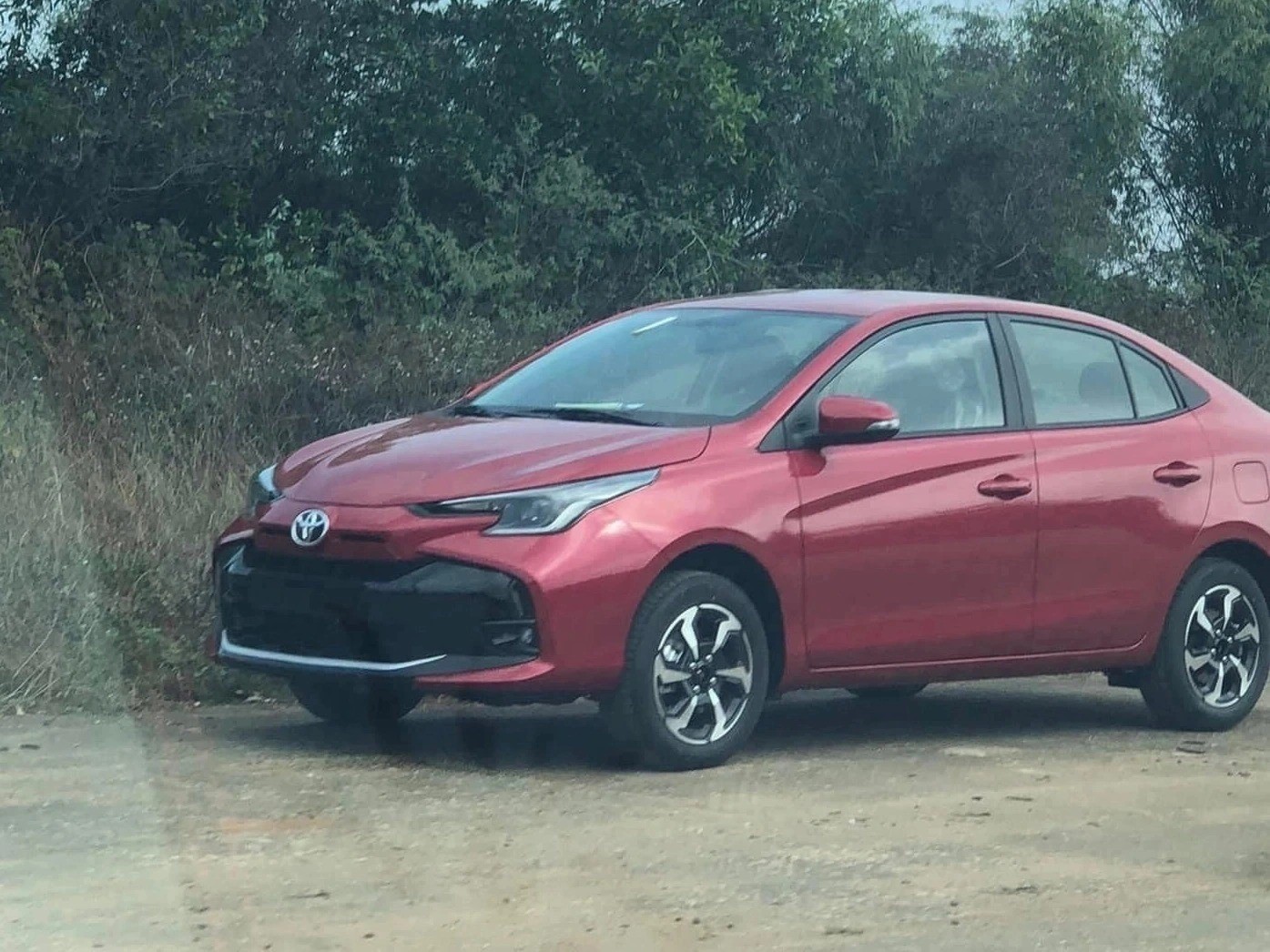 Đại lý chính thức nhận cọc Toyota Vios 2023: 'Chốt' thời gian ra mắt, quyết đua doanh số với Hyundai Accent - Ảnh 3