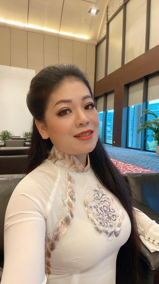 Ca sĩ Anh Thơ phủ nhận chuyện đòi hỏi cát xê 86 triệu để biểu diễn 2 bài (Ảnh: FBNV) Ca sĩ Anh Thơ phủ nhận chuyện đòi hỏi cát xê 86 triệu để biểu diễn 2 bài (Ảnh: FBNV)