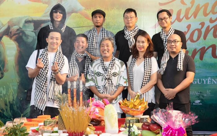 Ekip phim 'Đất rừng phương Nam' (Ảnh: FBNV) Ekip phim 'Đất rừng phương Nam' (Ảnh: FBNV)