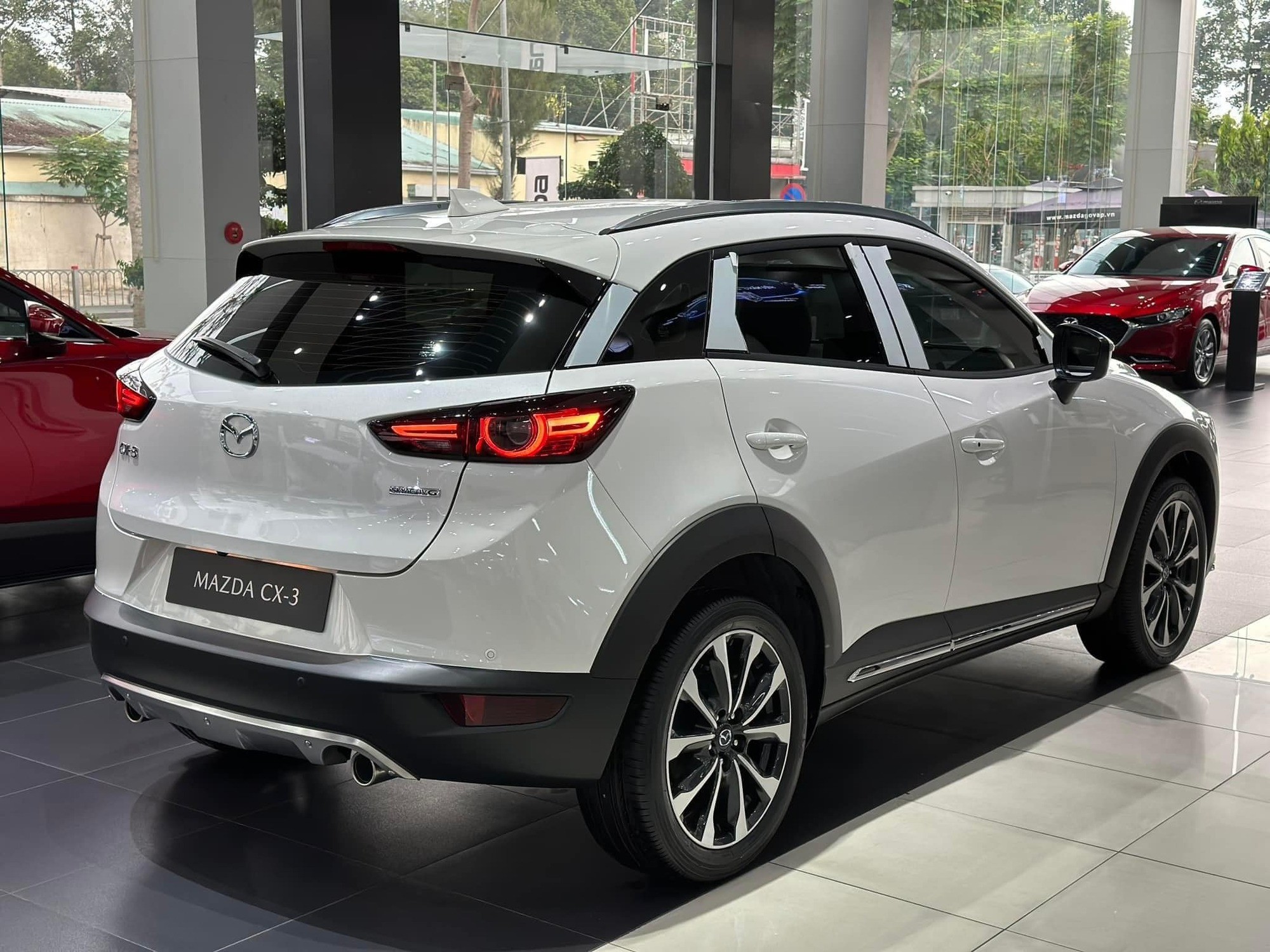 Mazda CX-3 giảm 100 triệu đồng: Giá khởi điểm ngang Kia Sonet, Hyundai Creta và Kia Seltos phải lo lắng 1 Mazda CX-3 giảm 100 triệu đồng: Giá khởi điểm ngang Kia Sonet, Hyundai Creta và Kia Seltos phải lo lắng 1