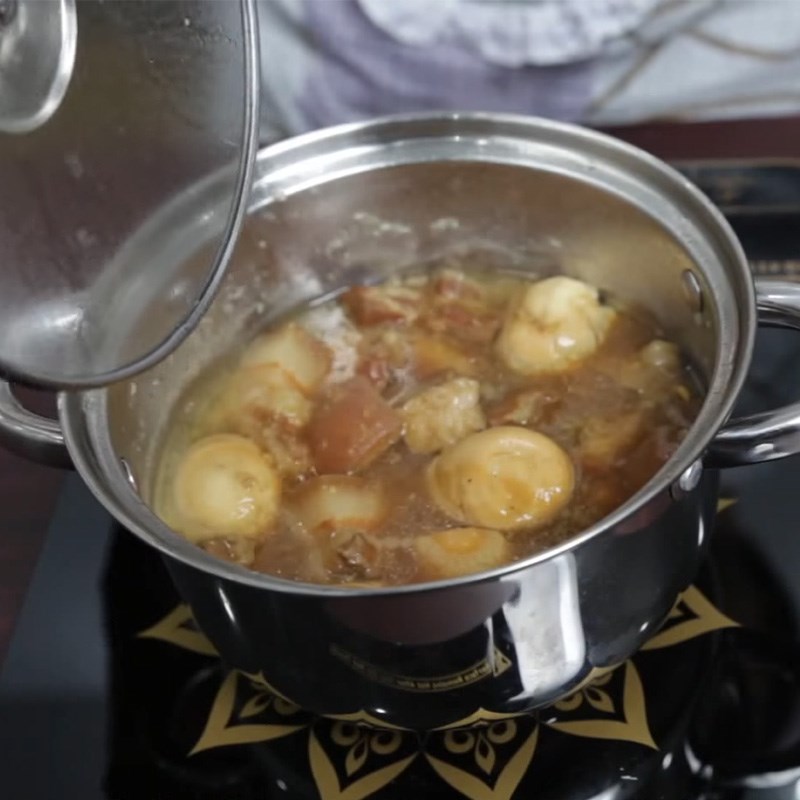 Chi tiết cách làm thịt kho Tàu thơm ngon chuẩn vị 4 Chi tiết cách làm thịt kho Tàu thơm ngon chuẩn vị 4