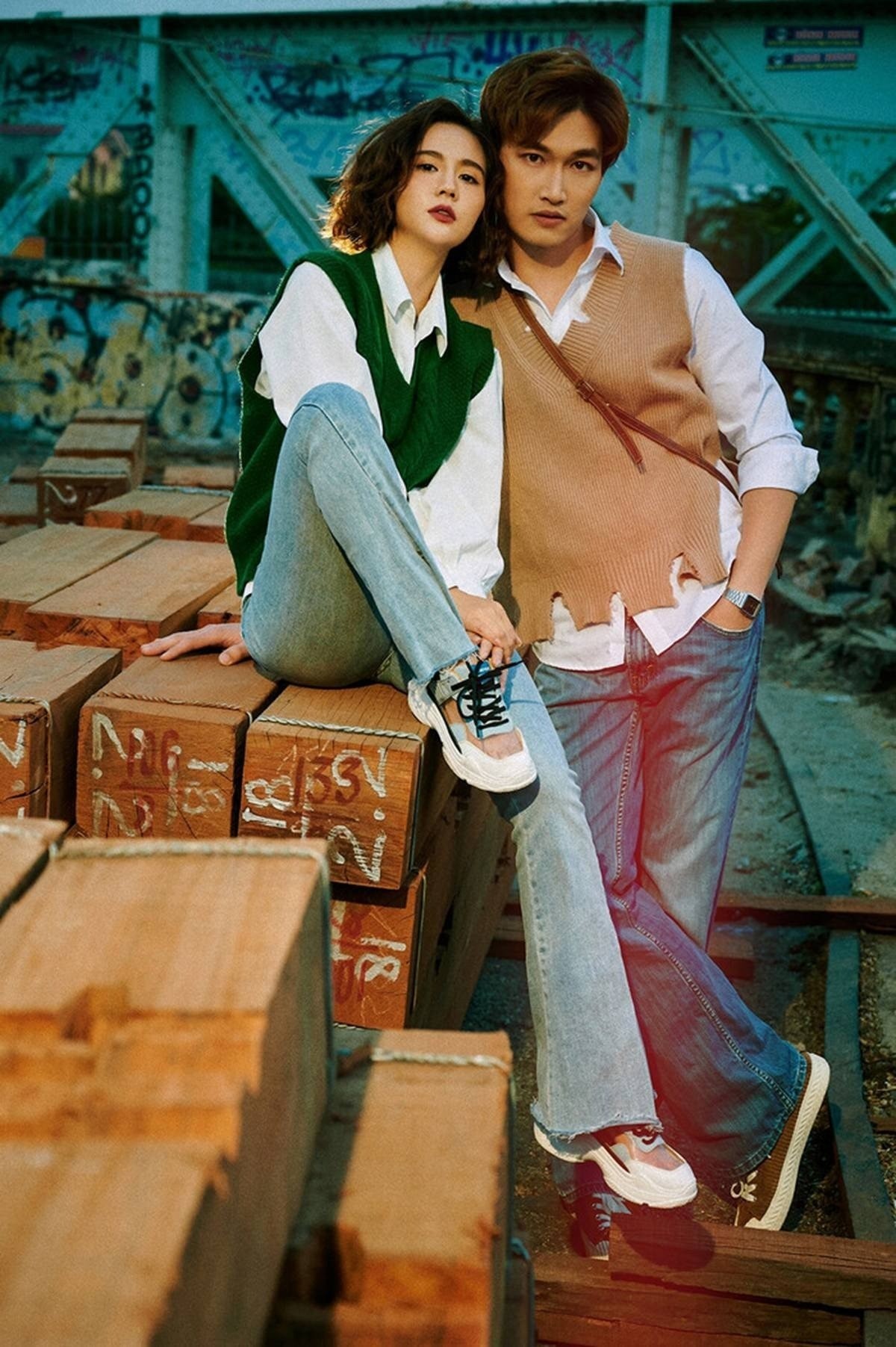 Sau chia tay, Đình Tú vướng tin đồn với Huyền Lizzie - Trình Mỹ Duyên khi họ có dịp hợp tác chung các bộ phim truyền hình (Ảnh: FBNV)