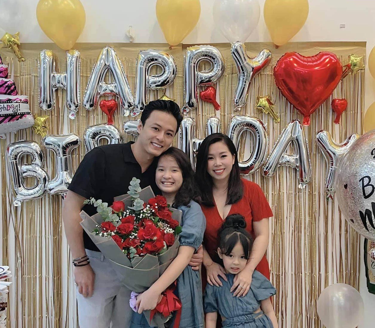 Gia đình nhỏ của Hồng Đăng (Ảnh: FBNV)