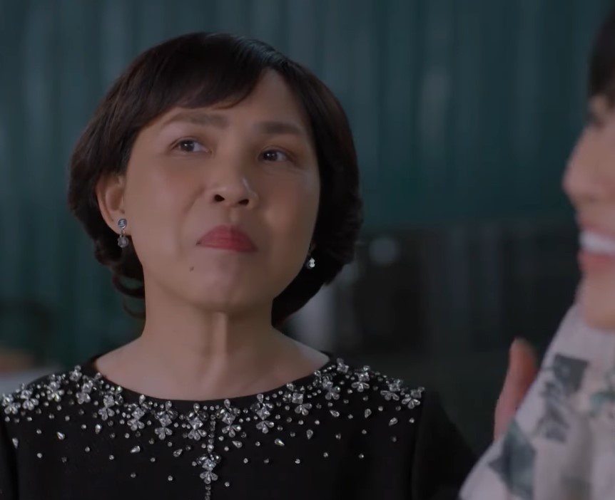 Tập 23 'Cuộc đời vẫn đẹp sao': Lưu bị bà Hòa móc mỉa, Luyến quay lại nết cũ tiếp tục gây chuyện tại chợ 1 Tập 23 'Cuộc đời vẫn đẹp sao': Lưu bị bà Hòa móc mỉa, Luyến quay lại nết cũ tiếp tục gây chuyện tại chợ 1
